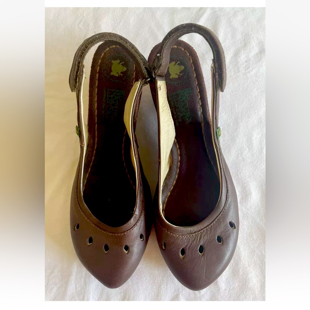 El Naturalista Slingbacks